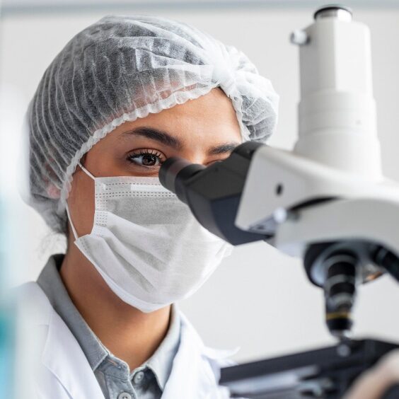 close-up-researcher-working-with-microscope 1